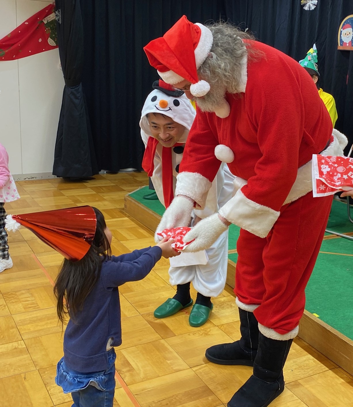 2025.12.22サンタクロース交流例会(中屋保育所訪問)